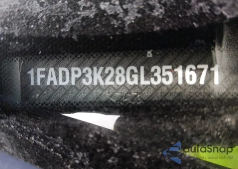 2016 Ford Focus Se z USA, uszkodzony, nr VIN 1FADP3K28GL351671